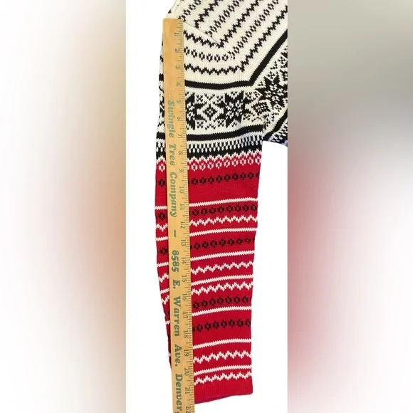 Vintage, Villager Sport Petite/Liz Claiborne, Snowflake Zip Up Cardigan, Size PM - Picture 6 of 7